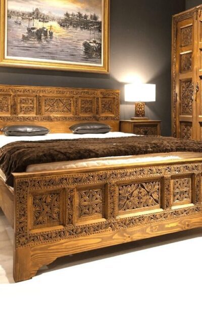 Antique Bed With Side Table